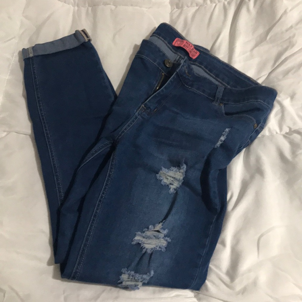 Distressed Skinny Jeans